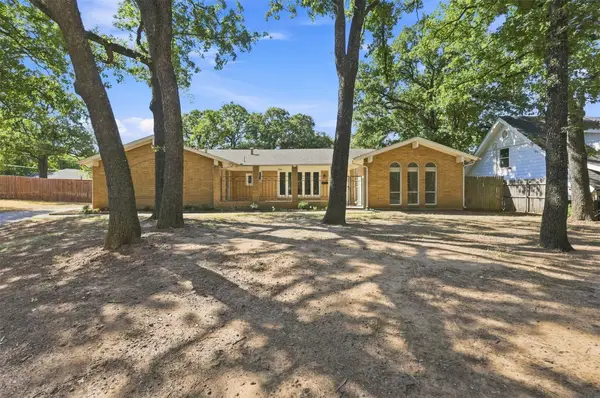 7544 Monterrey Drive, Fort Worth, TX 76112