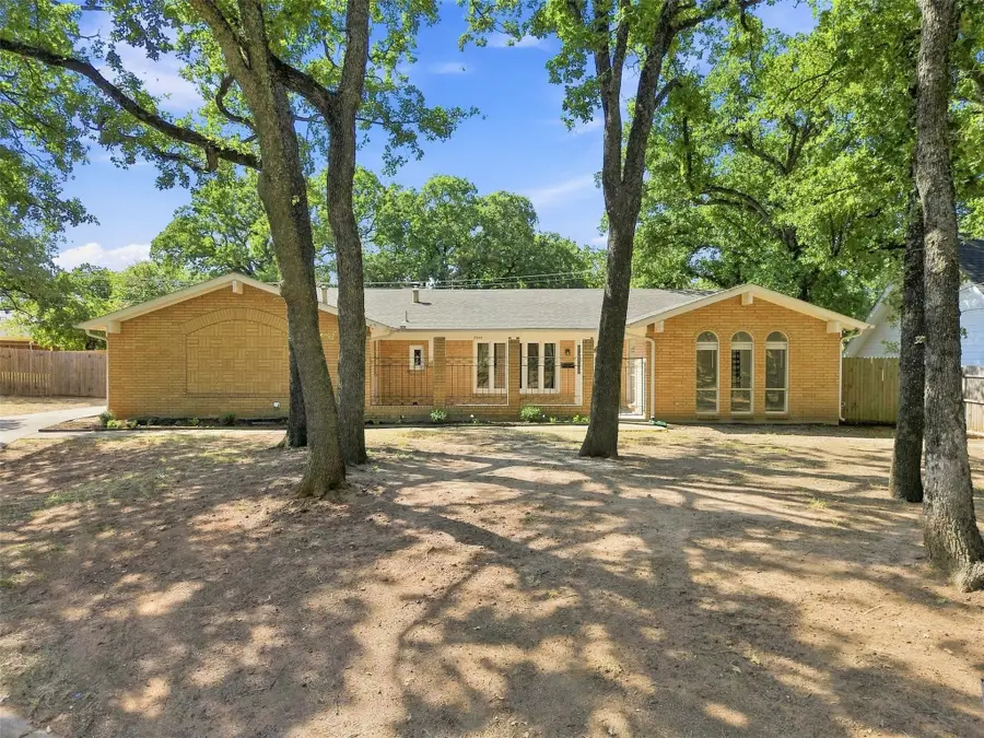 7544 Monterrey Drive, Fort Worth, TX 76112 - #2