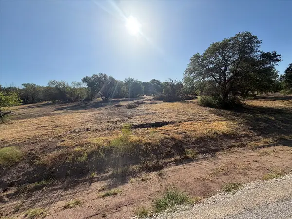 2008 Hoopers Court, Weatherford, TX 76085