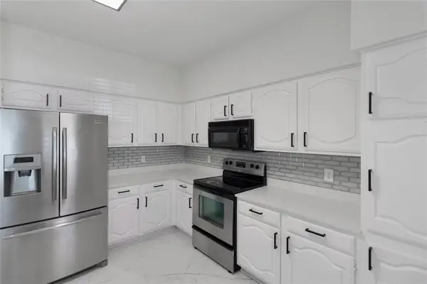 2835 Keller Springs Road #903, Carrollton, TX 75006