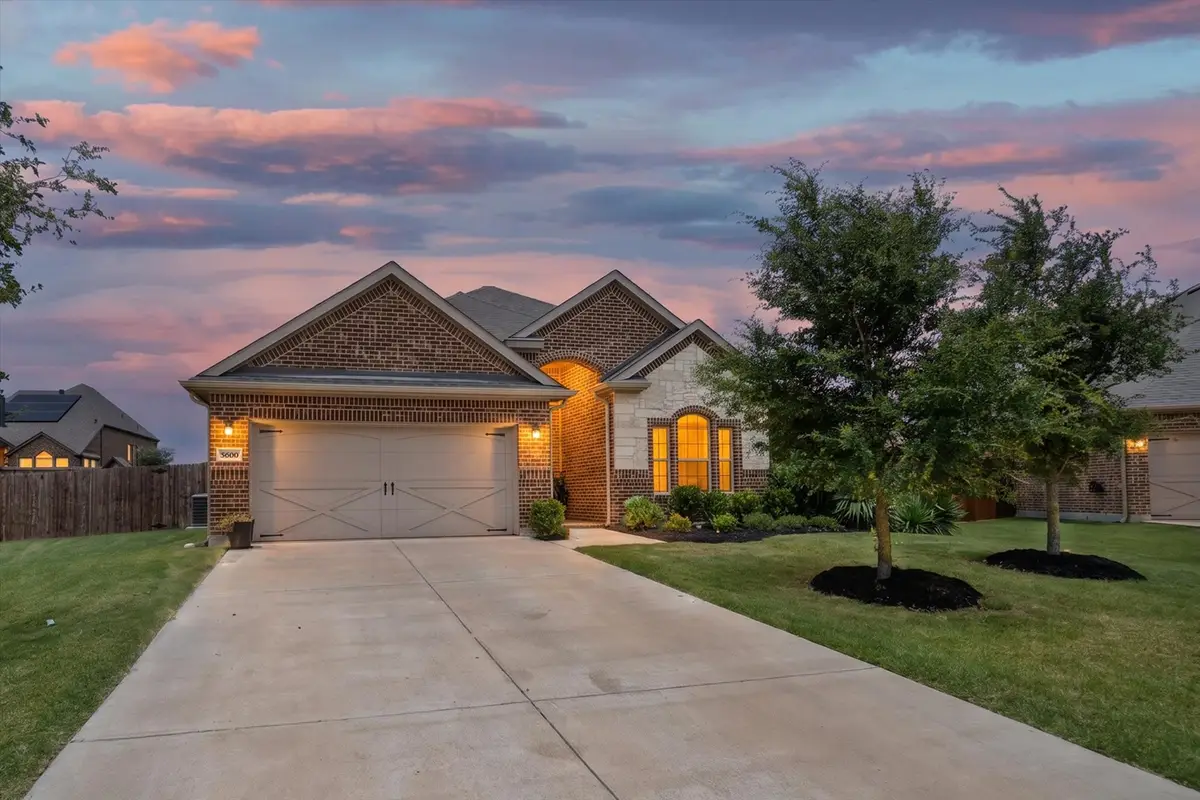 5600 Log Cabin Court, Midlothian, TX 76065 - #1