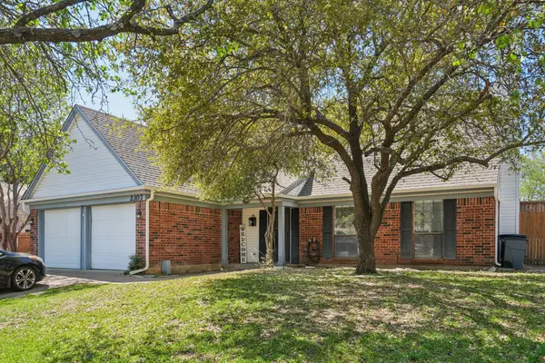 2307 Harrington Court, Euless, TX 76039