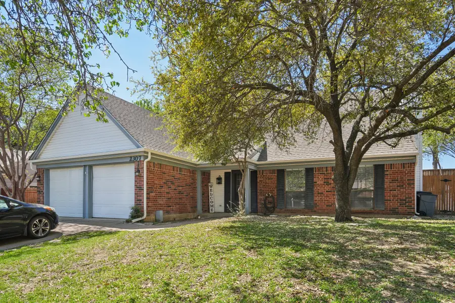 2307 Harrington Court, Euless, TX 76039 - #2
