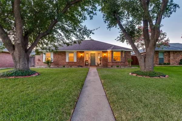 2021 Clearwater Trail, Carrollton, TX 75010