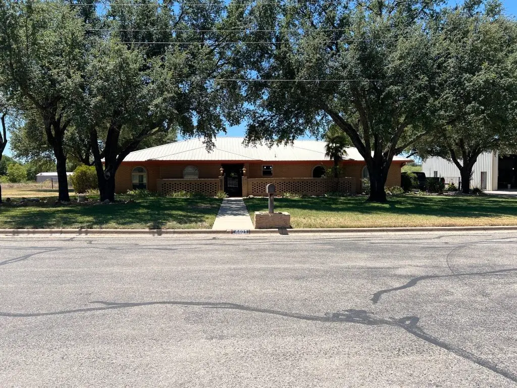 4401 River Oaks Drive, Brownwood, TX 76801 - #1
