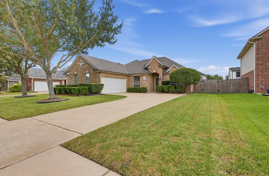 5812 Orchard Trail Drive, Pearland, TX 77581 - #2