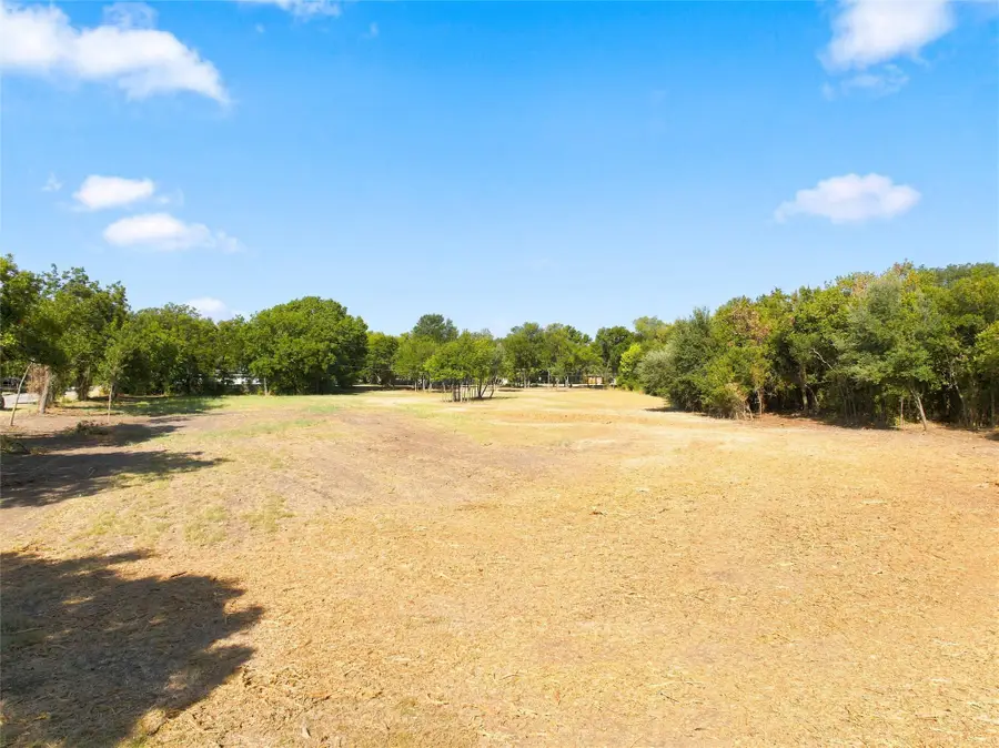 305 N Avenue Q, Clifton, TX 76634 - #2