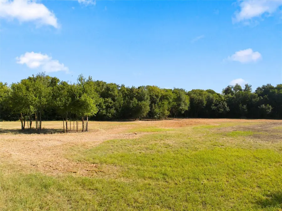 305 N Avenue Q, Clifton, TX 76634 - #3