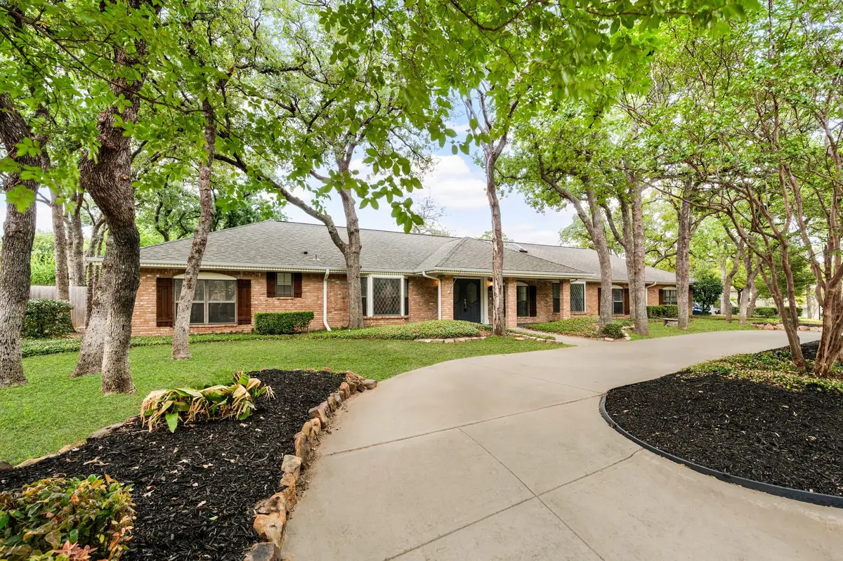 2 Lake Forest Drive, Trophy Club, TX 76262 - #1