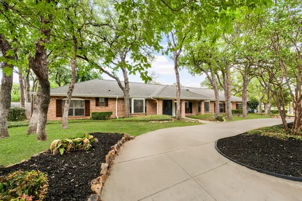 2 Lake Forest Drive, Trophy Club, TX 76262