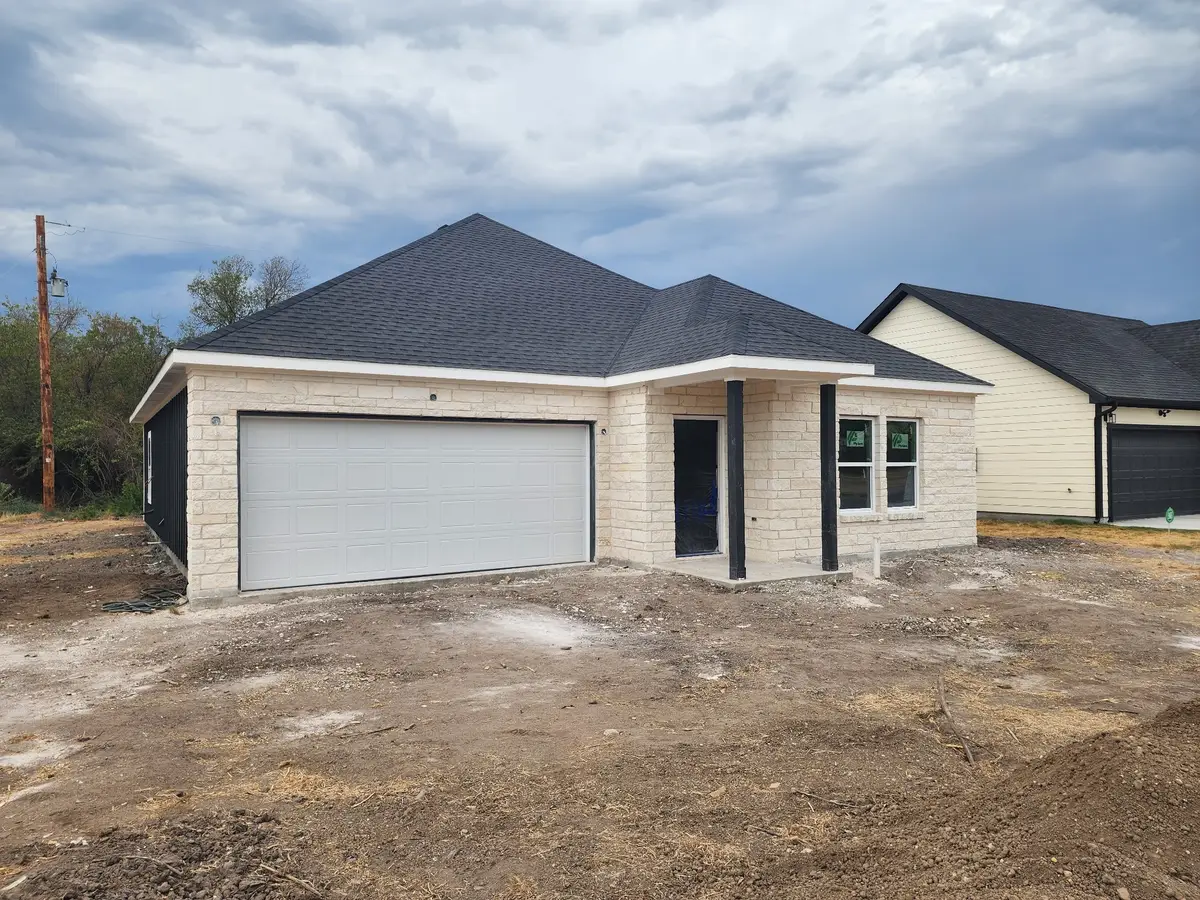 2516 Sheraton Drive, Fort Worth, TX 76105 - #1