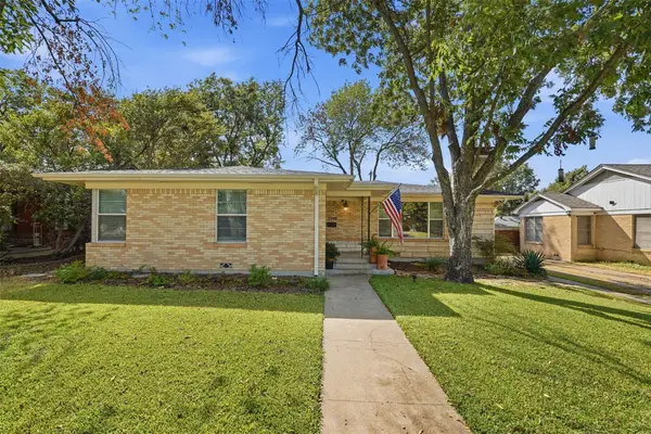 2908 Ryan Place Drive, Fort Worth, TX 76110