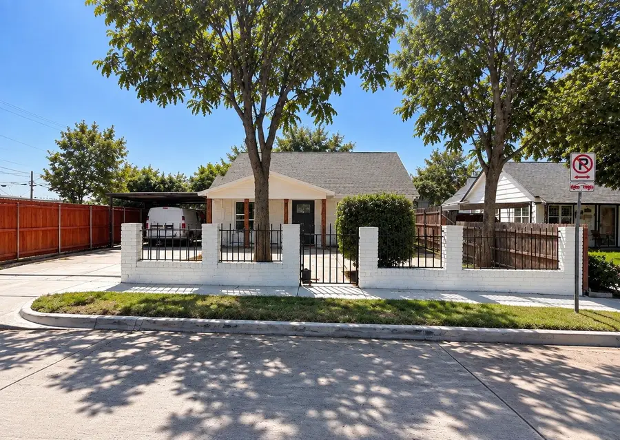 2940 Livingston Avenue, Fort Worth, TX 76110 - #3