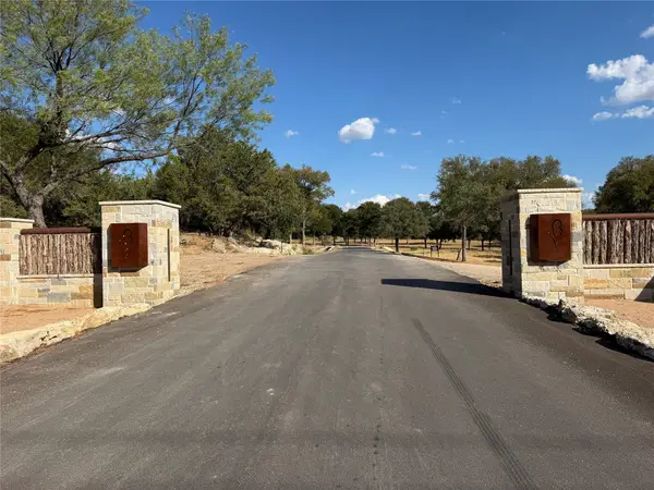 300 Duncan Parker Lane, Weatherford, TX 76087