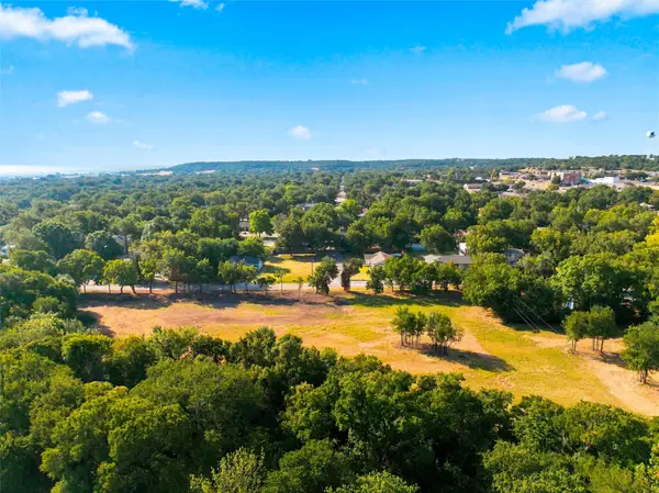 1411 Park Street, Clifton, TX 76634
