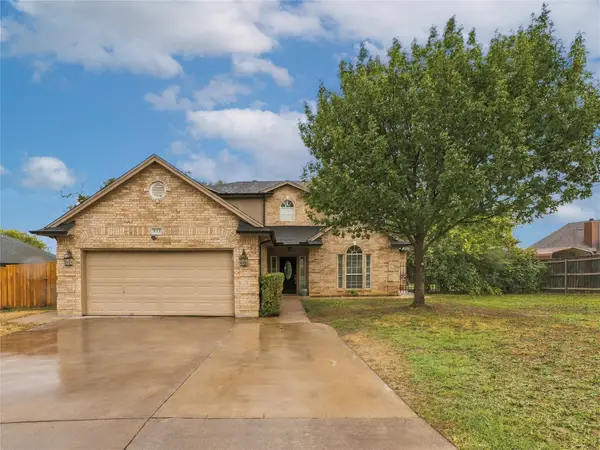 803 N State Street, Decatur, TX 76234