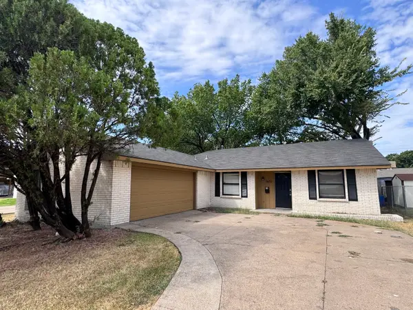 1610 Kingston Drive, Grand Prairie, TX 75051