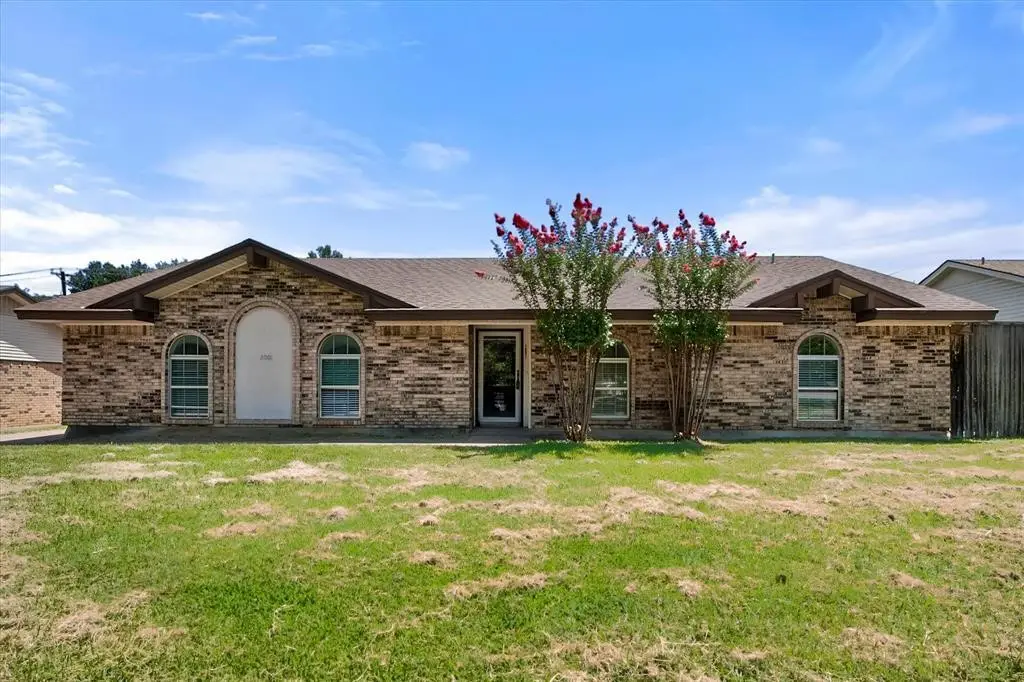 2001 San Jacinto Drive, Arlington, TX 76012 - #1