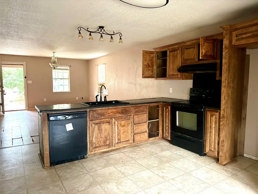 413 S Green Street, Eastland, TX 76448 - #3