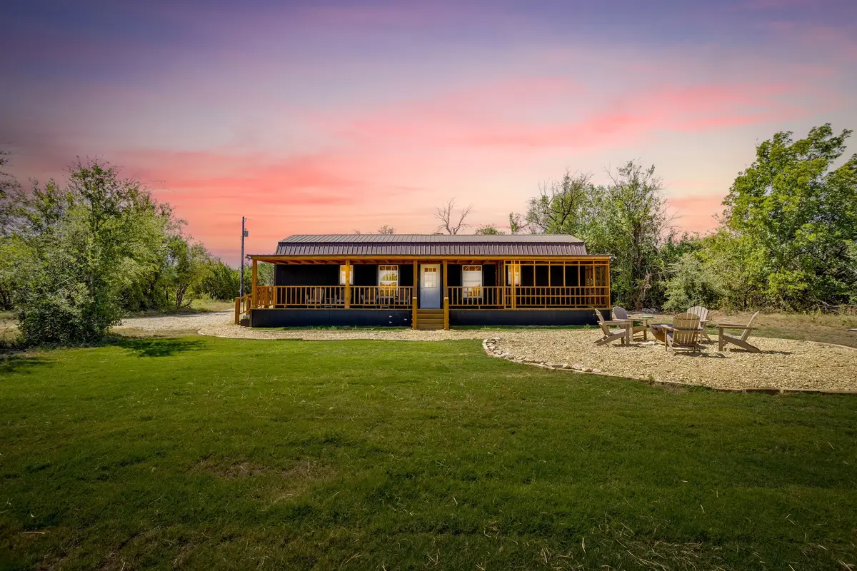 1274 County Road 110, Hamilton, TX 76531 - #1