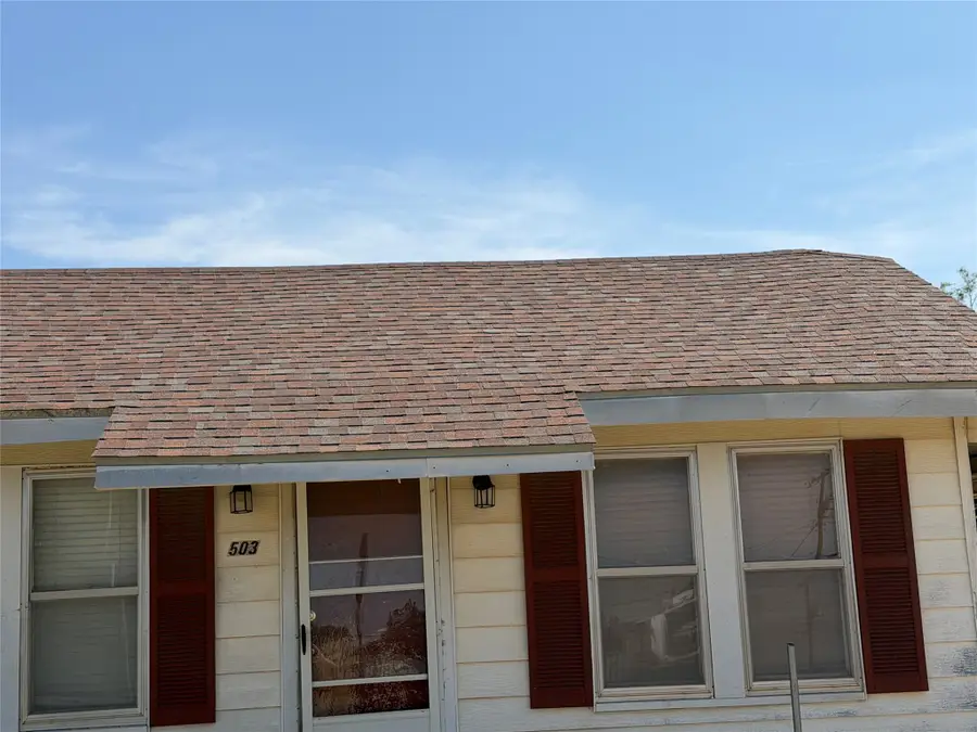 503 W 12th Street, Quanah, TX 79252 - #2