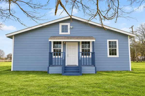 309 E Pine Street, Jacksboro, TX 76458