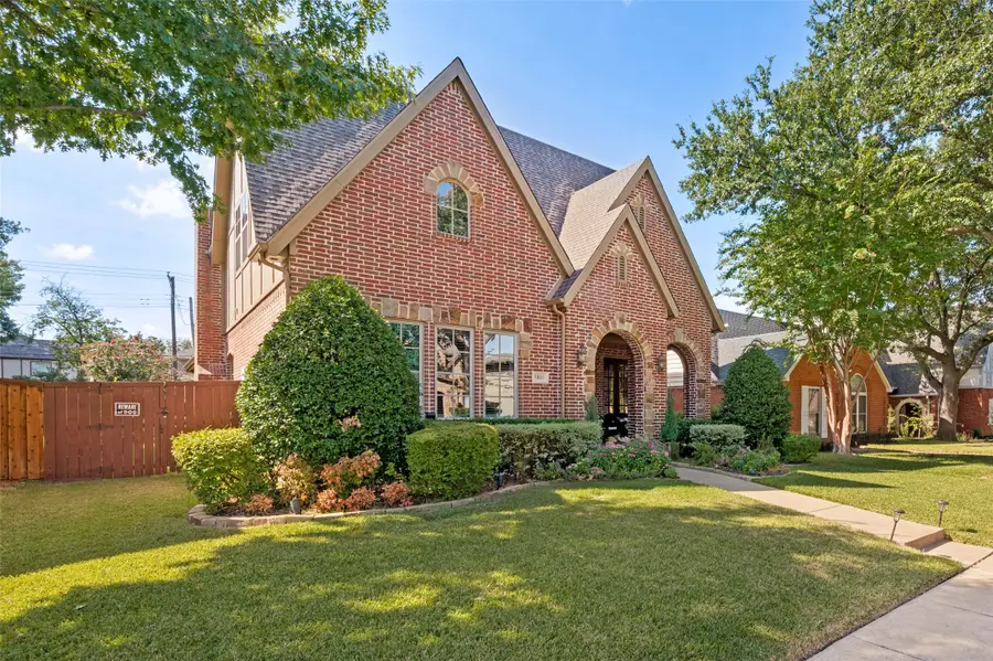 5810 Llano Avenue, Dallas, TX 75206 - #2