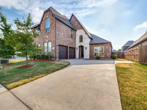 107 Balsam Drive, Red Oak, TX 75154
