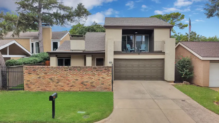 1612 Hawthorne Drive, Arlington, TX 76012 - #2