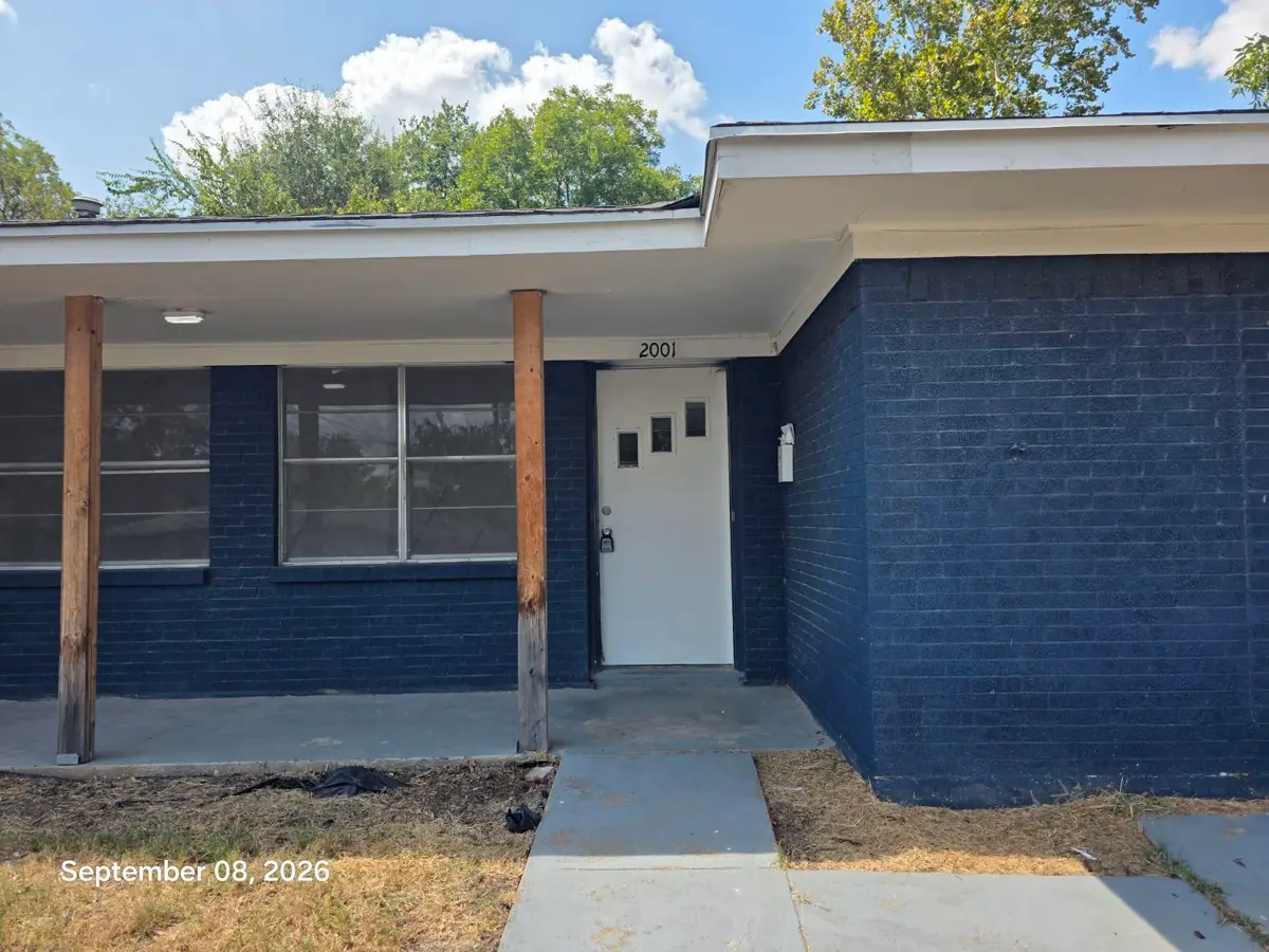 2001 Washington Street, Commerce, TX 75428 - #1