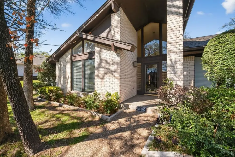 1800 High Vista Court, Fort Worth, TX 76112 - #2