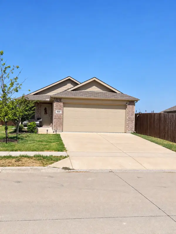 2529 Russell Street, Crandall, TX 75114