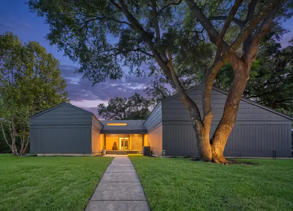 656 The Meadows Parkway, DeSoto, TX 75115