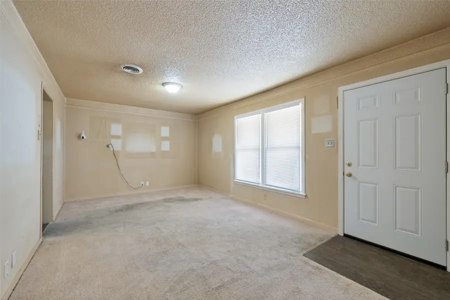 825 Glenda Drive, Bedford, TX 76022 - #2