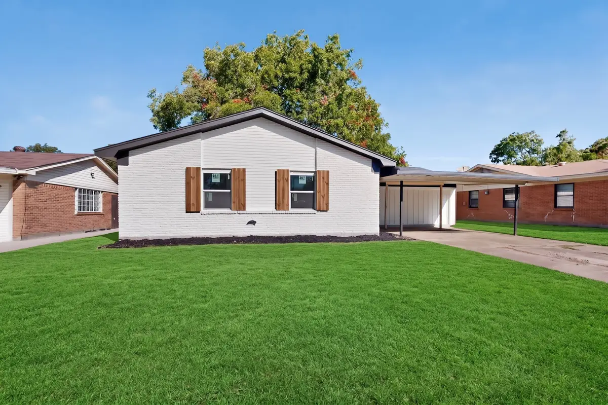 3241 Santiago Drive, Mesquite, TX 75150 - #1