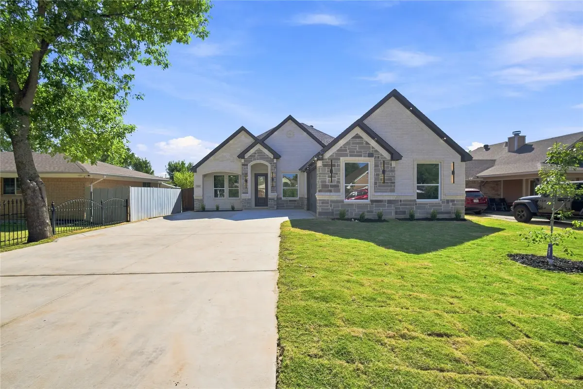 1606 Avenue, Grand Prairie, TX 75051 - #1
