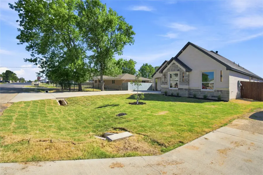 1606 Avenue, Grand Prairie, TX 75051 - #3