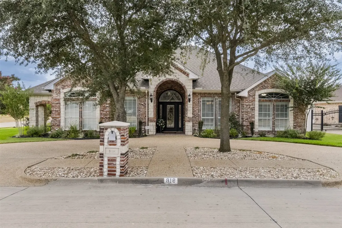 818 Amherst Drive, Waxahachie, TX 75165 - #1