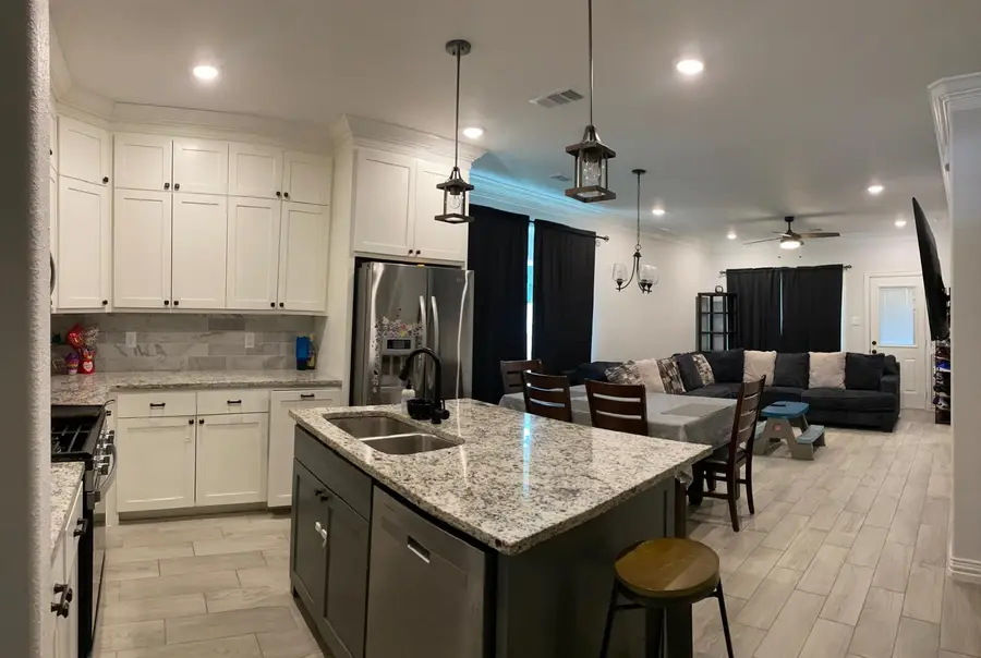 924 S Frances Street, Terrell, TX 75160 - #2