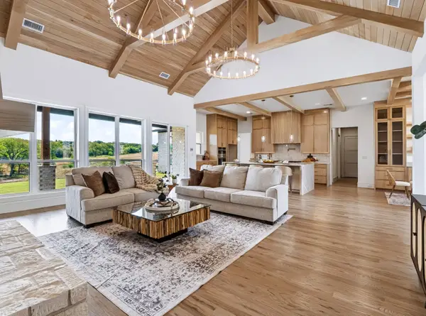 153 Red Bird Lane, Bells, TX 75414