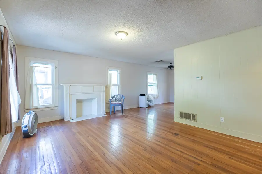 909 Grand Avenue, Abilene, TX 79605 - #3