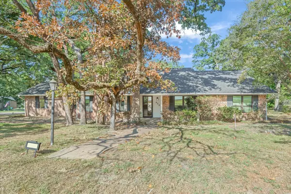 520 Dogwood Lane, Hideaway, TX 75771