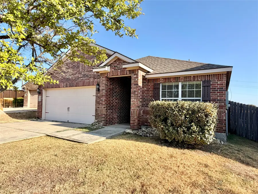 118 Chisholm Springs Court, Newark, TX 76071 - #2