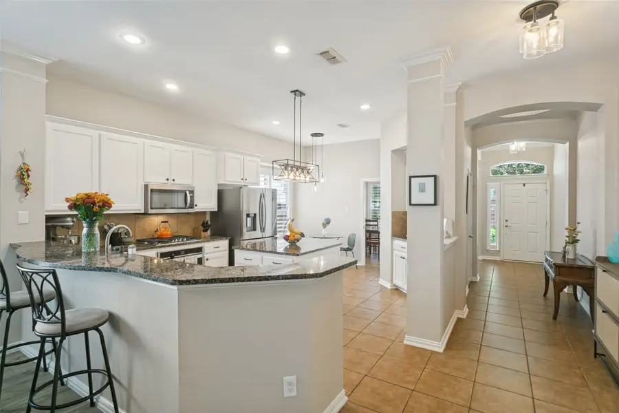 1037 Honeysuckle, Grapevine, TX 76051 - #3