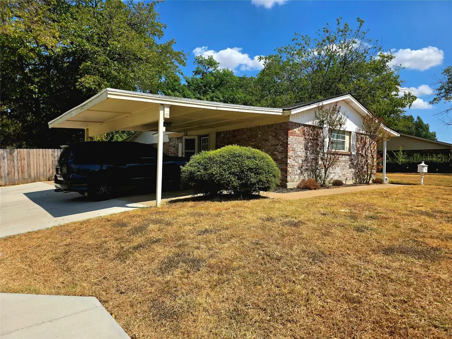 272 Palomino Drive, Saginaw, TX 76179 - #3