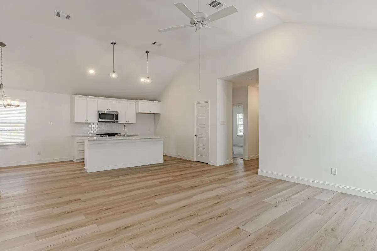 6713 Lake Overlook Drive, Fort Worth, TX 76135 - #1