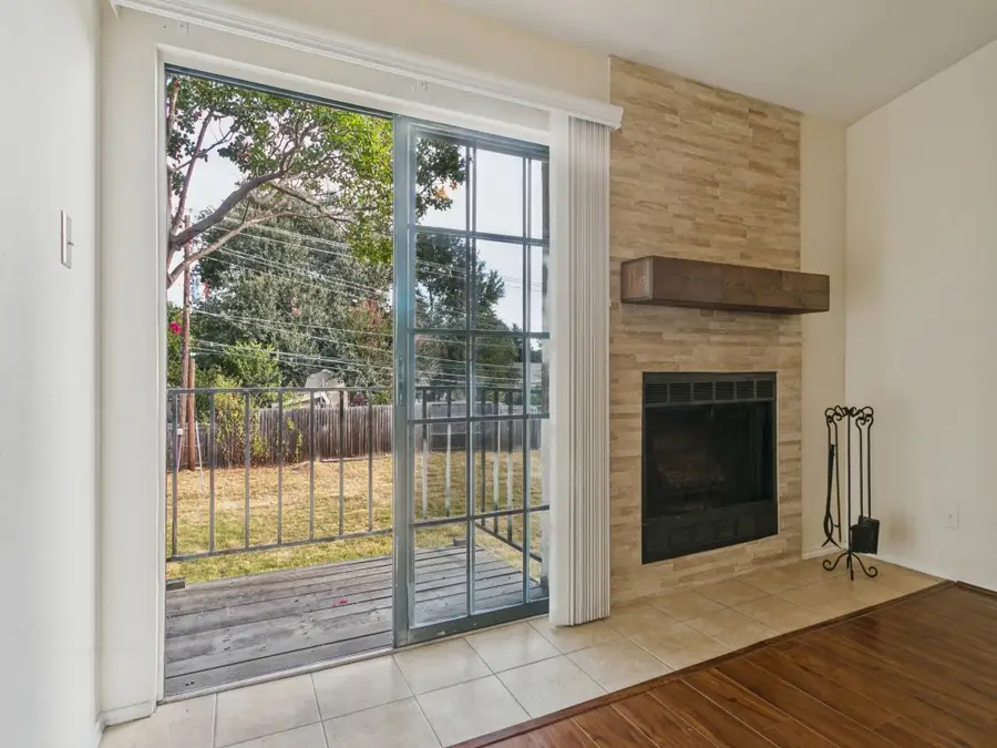 358 W Harwood Road #G, Hurst, TX 76054 - #3