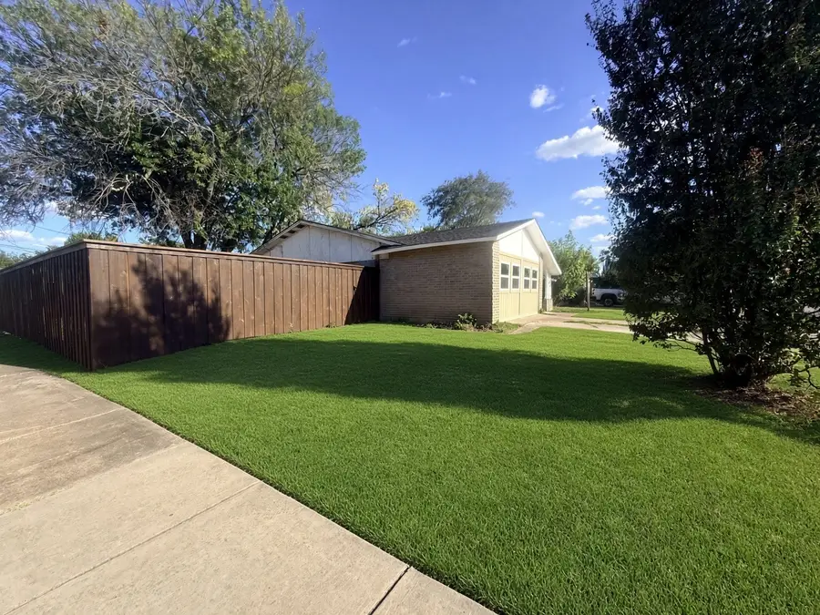 618 N Yale Drive, Garland, TX 75042 - #2