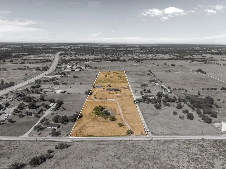 8871 Sam Bass Road, Sanger, TX 76266 - #2
