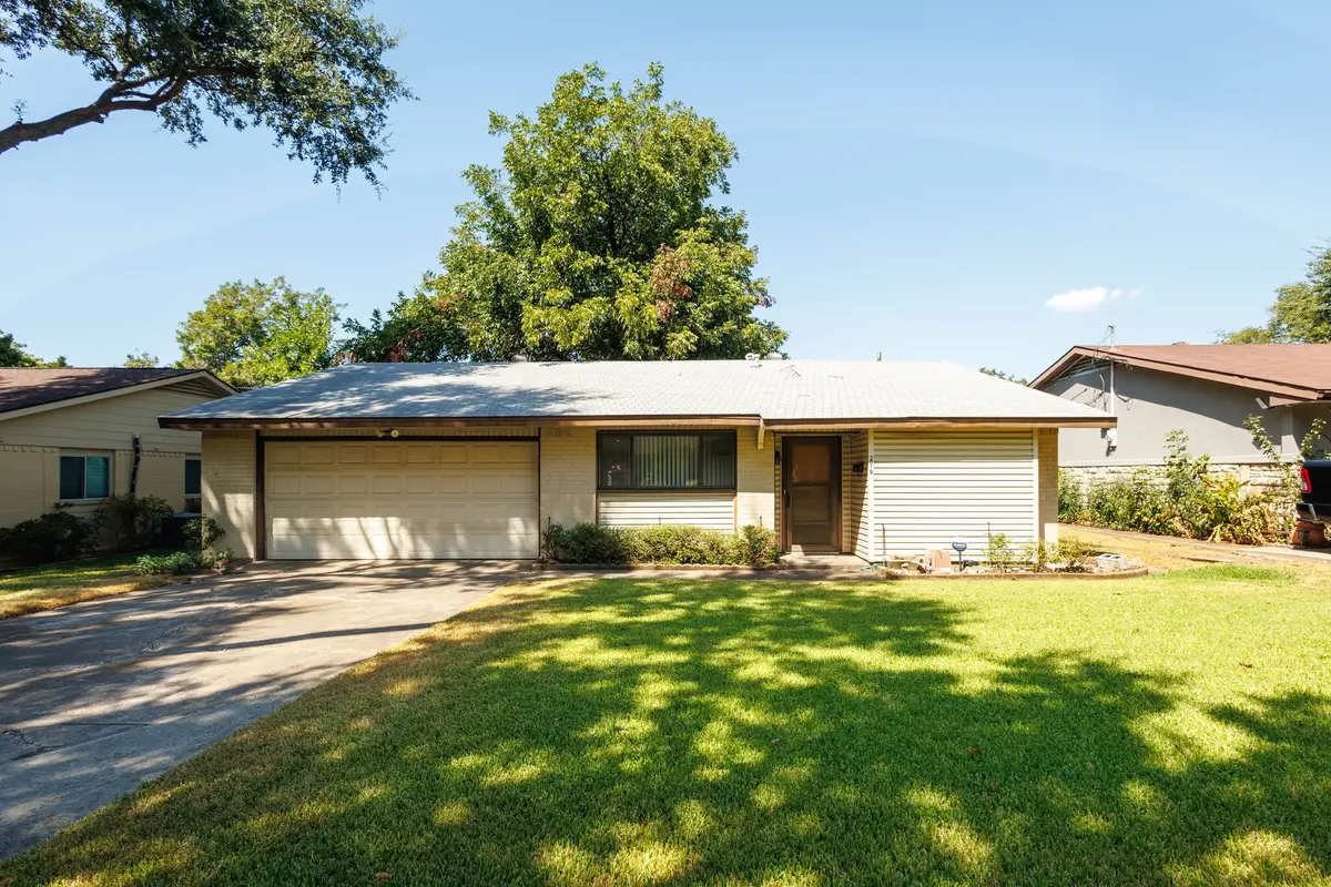 2919 Bergen Lane, Farmers Branch, TX 75234 - #1